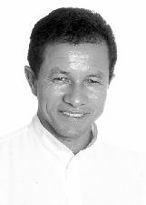 MARCOS MOREIRA