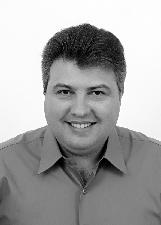PROFESSOR DANIEL ESLABAO