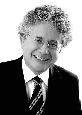 PAULO DELGADO