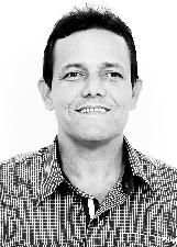 CARLINHOS COSTA