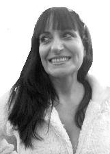 BETY SANTOS