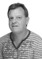 DOUGLAS CASTELAR