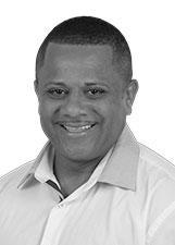 CARLOS BAHIA