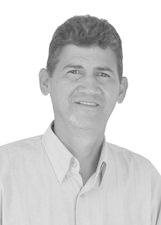 ADEMIR ARAÚJO