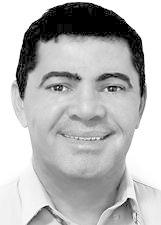 CARLINHOS SANTANA