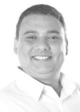 EDUARDO MELO