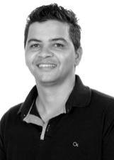DOUGLAS (DOGUINHA)