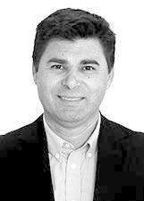 GIL MACEDO