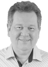 ARNALDO MENEZES