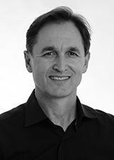 CÉSAR SCHUMACHER
