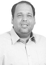 DR. LUIS
