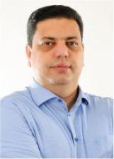 DR. ANDRÉ