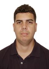 DINHO LEAL
