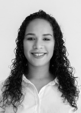 ELAINE CARVALHO