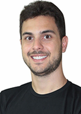 ANDRÉ QUADROS
