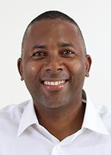 EVANDRO SANTOS