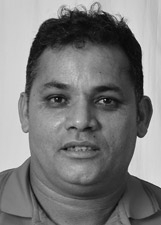 ADILSON PAPA-CAPIM