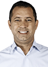 EDGAR MARTINS