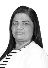POLIANA SANTANA