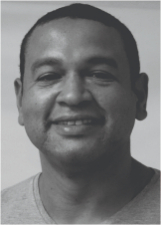 PROFESSOR MAX GAMA