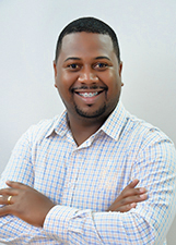 DR CARLOS HENRIQUE