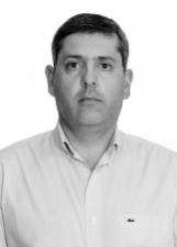 ADRIANO GOMES