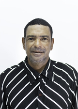 DÉ MENEZES