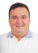DOUGLAS BEZERRA