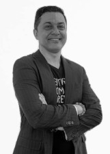 CARLOS WELLINGTON