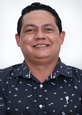 PROFESSOR LORIVAL JR.