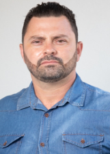 DOUGLAS SILVA