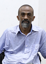 ROBERTO CADEIRANTE