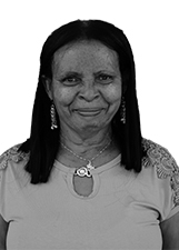 EDINA LAMAS
