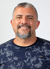 DOUGLAS LEÃO