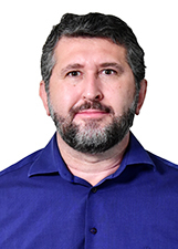 DÊNIO CHAVES