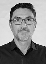 ADRIANO OLIVEIRA