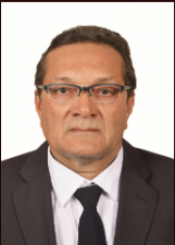 DR MANOEL