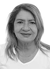 ANGELA SOARES