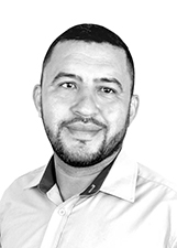 ALAN VAZ