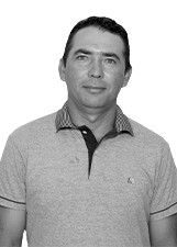 CARLINHOS PEDREIRO