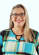 GLECIA LOURA