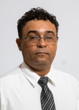CARLINHOS DO DEUS É FIEL