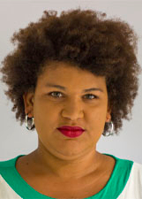 VIVIAN ALVES