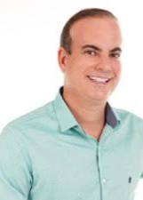 DR. GUSTAVO ROSAS