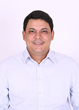 DR LEONARDO TAVARES
