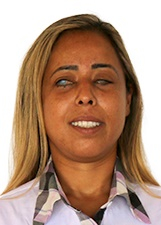 KELLY SIQUEIRA