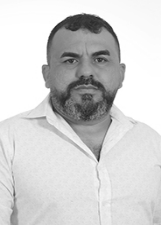 LEANDRO TAVARES