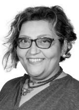 PATRICIA TOLMASQUIM