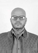 LEANDRO ESCOBAR
