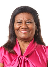 LENI MORAES